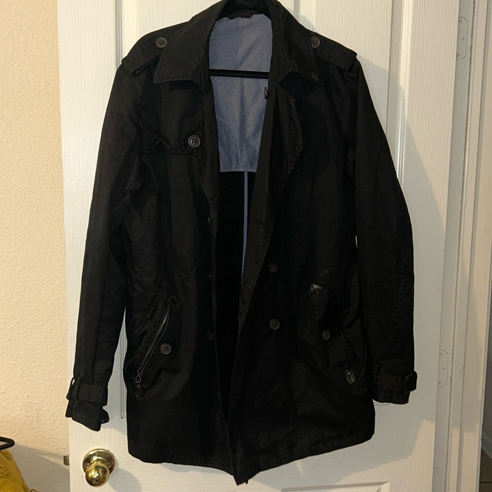 Zara Man black coat. 100%cotton rips top. Size L